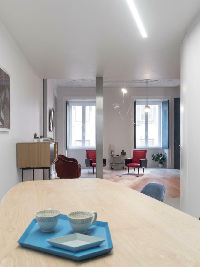 Awarded 3 Bedrooms Upscale Flat@Chiado Bairro Alto Lisbon Luaran gambar