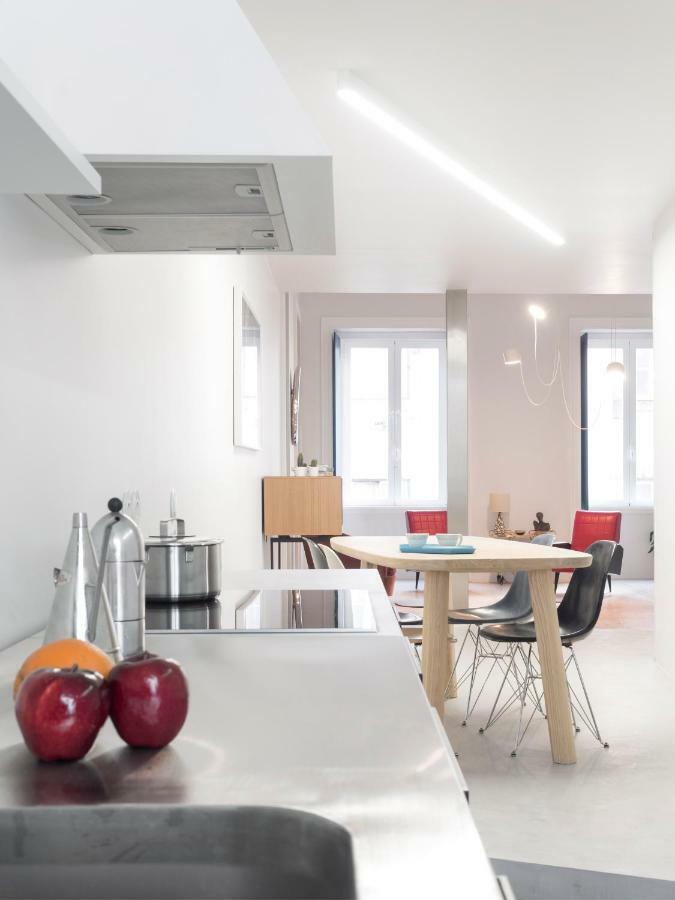 Awarded 3 Bedrooms Upscale Flat@Chiado Bairro Alto Lisbon Luaran gambar
